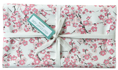 BLOSSOM TABLE RUNNER PINK