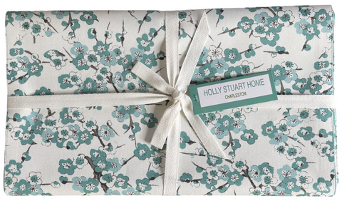 BLOSSOM TABLE RUNNER MID BLUE